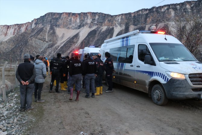 GÜNCELLEME - Adıyaman'da selin ardından başlatılan aramada çocuk cesedine ulaşıldı