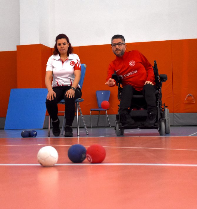 Kas hastası sporcu, Boccia Milli Takımı'nın başarısı için ter döküyor
