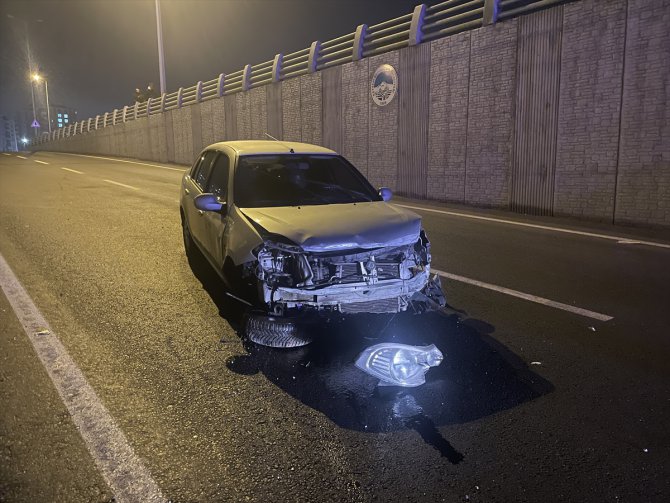 Kayseri'de 6 aracın karıştığı kazada 2 kişi yaralandı