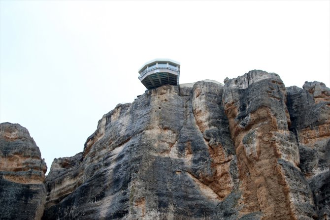 Anadolu'nun "Büyük Kanyonu"ndaki 104 metrelik cam teras depreme dayanıklı çıktı