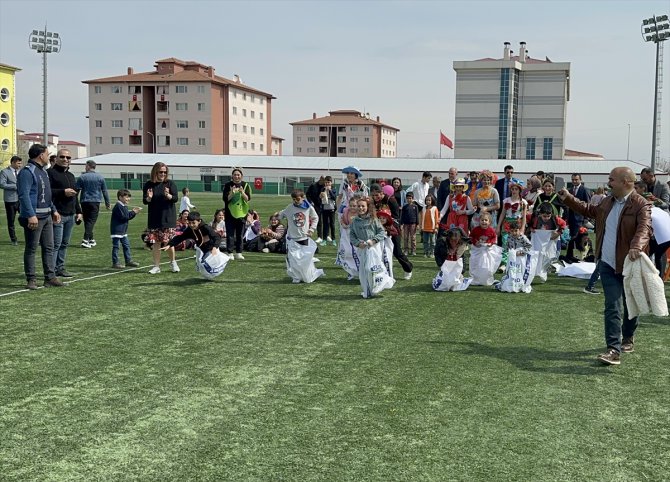 Iğdır'da depremzede çocuklar için "şenlik" düzenlendi