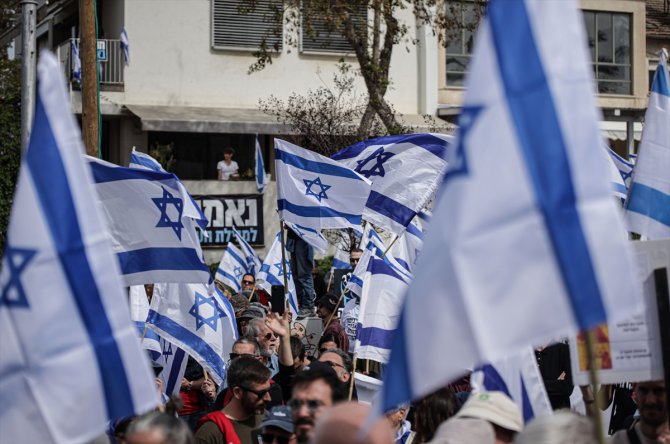 İsrail'de hükümetin yargı düzenlemesi Bakan'ın katıldığı programda protesto edildi