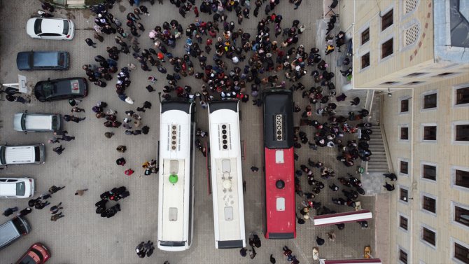 Eskişehir'den 120 kişilik umre kafilesi dualarla uğurlandı
