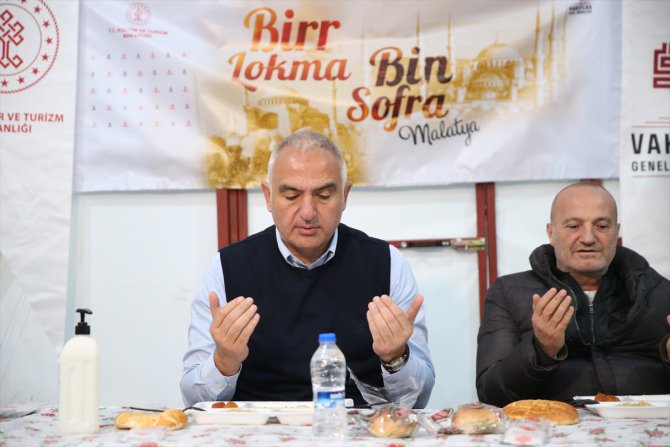 Bakan Ersoy, Malatya'da iftar programında konuştu:
