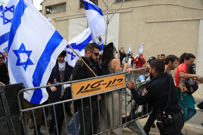 GÜNCELLEME - İsrail'de Netanyahu hükümetine karşı "sivil itaatsizlik günü" eylemleri yapılıyor