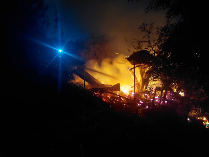 İzmir’de evde çıkan yangın söndürüldü