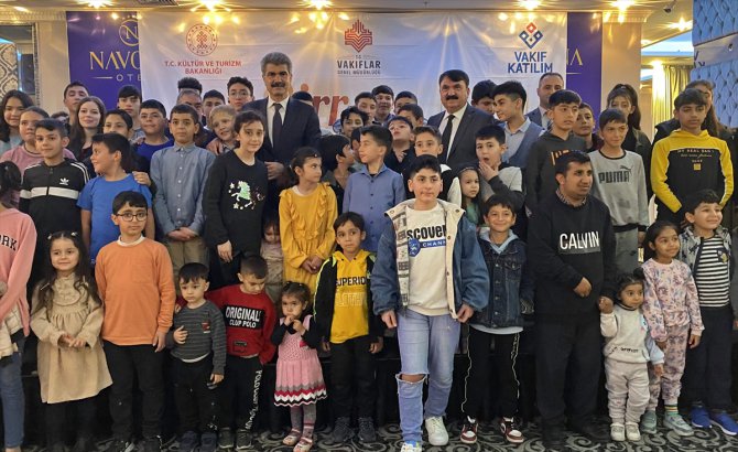 Mersin'de "Birr Lokma Bin Sofra" iftar programı düzenlendi