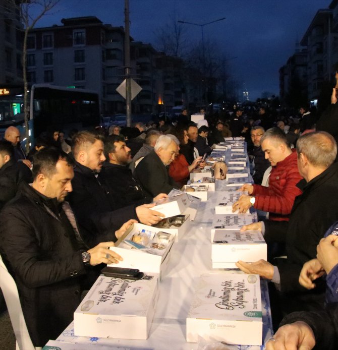Tekirdağ'da yaklaşık 2 bin kişi birlikte iftar yaptı
