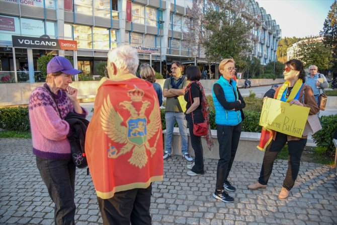 Karadağ'da Ukrayna'ya destek yürüyüşü düzenlendi