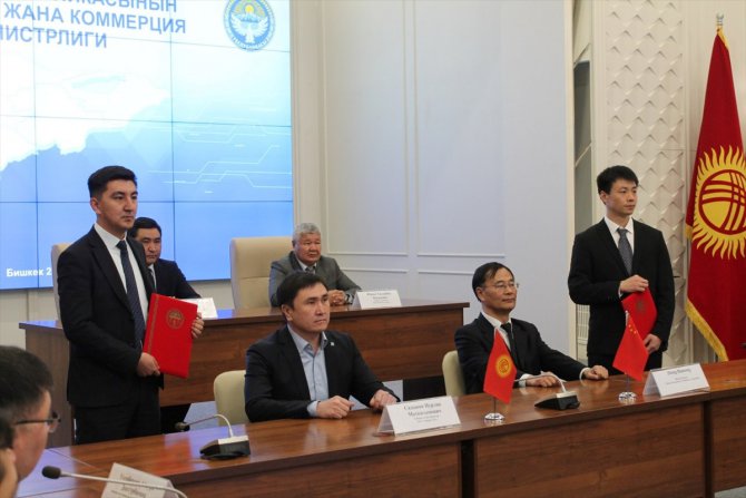 Kırgızistan ve Çin, küçük hidroelektrik santrali inşası için sözleşme imzaladı