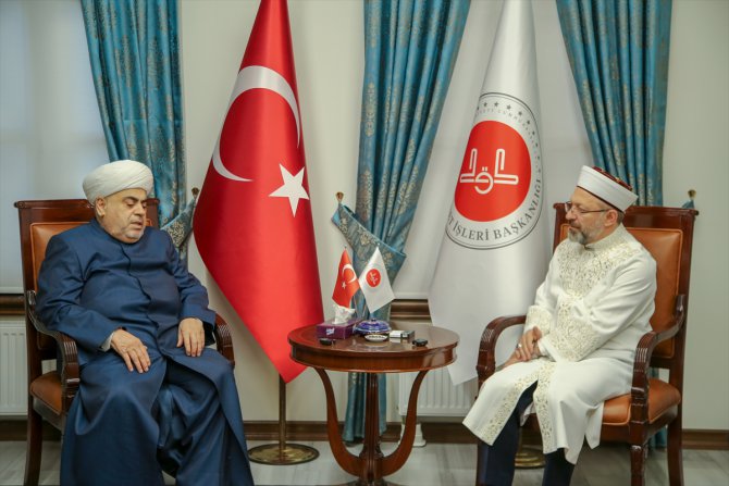 Diyanet İşleri Başkanı Erbaş, Kafkas Müslümanları İdaresi Başkanı Paşazade'yle görüştü