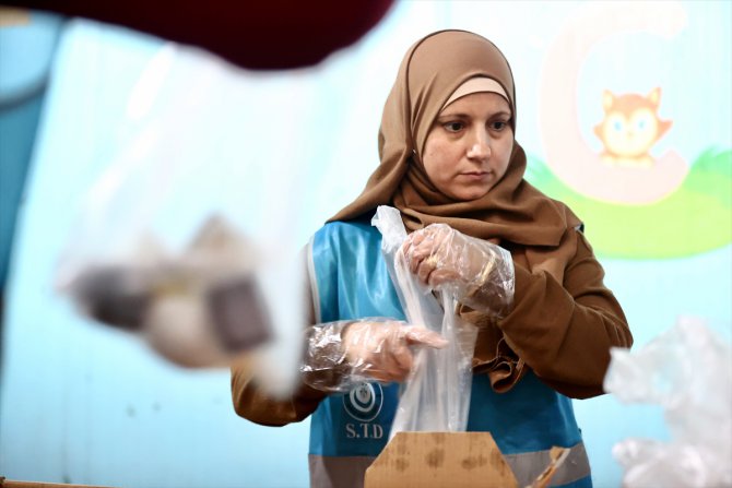 Bayırbucak Türkmenleri, Hataylı depremzedelere iftar ve sahur veriyor