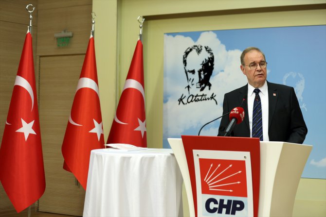 CHP Sözcüsü Öztrak basın toplantısı düzenledi: