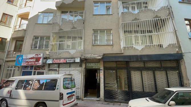 Konya'da çöp evde bulunan bebek, tedavi altına alındı