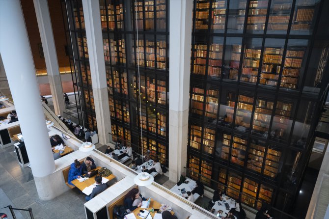 Londra kütüphaneleri koleksiyon büyüklüğü kadar mimari özellikleriyle de dikkati çekiyor