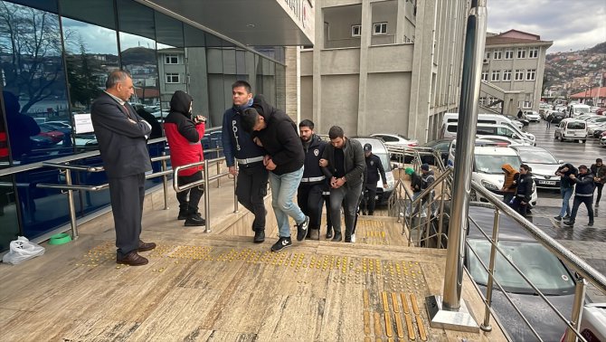 GÜNCELLEME - Zonguldak merkezli 5 ilde "sanal dolandırıcılık" operasyonunda yakalanan 10 zanlı tutuklandı