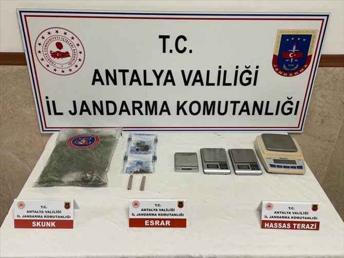 Antalya'da uyuşturucu operasyonunda 21 şüpheli yakalandı