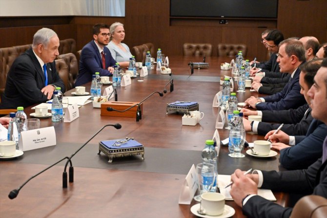 İsrail Başbakanı Netanyahu, Azerbaycan Dışişleri Bakanı Bayramov ile görüştü