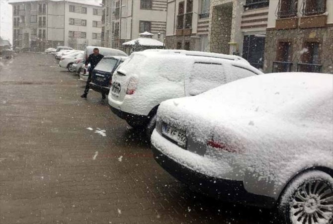 Yozgat, Kırıkkale, Kırşehir ve Kayseri'de kar etkili oluyor