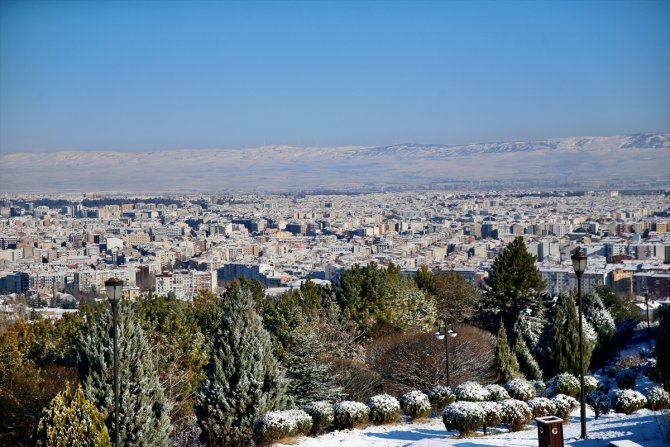 Eskişehir'in karlı manzaraları dronla görüntülendi