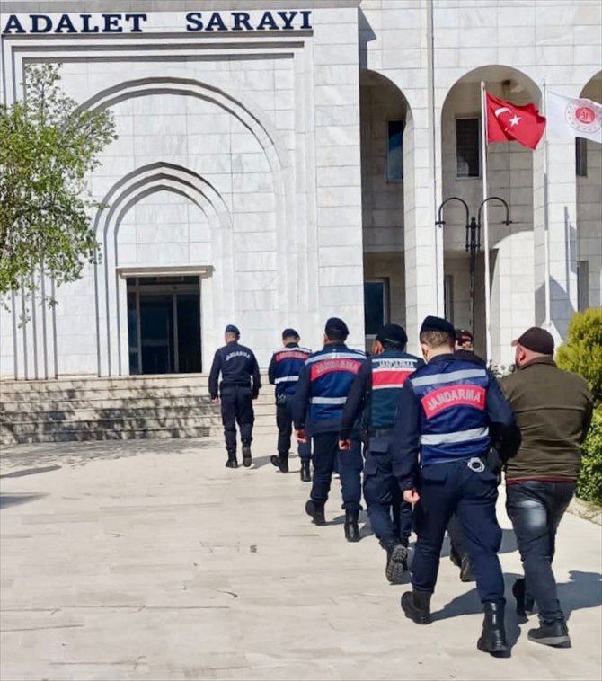 Muğla'da çeşitli suçlardan yakalanan şüphelilerden 10'u tutuklandı