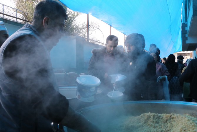 Kahramanmaraş'ta vakıfların depremzedelere desteği sürüyor