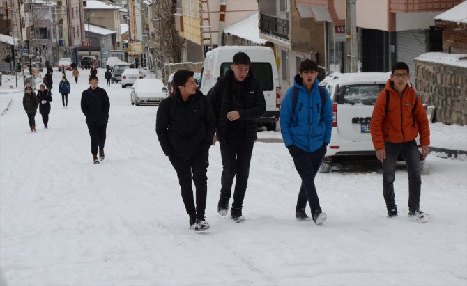 Erzurum, Kars ve Ardahan martın son gününde karla kaplandı