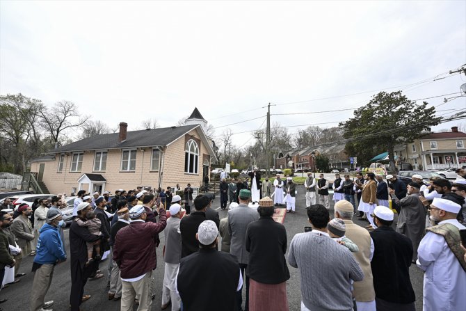 ABD’nin tarihi kasabasında ramazanda camiden ezan sesi yükseldi