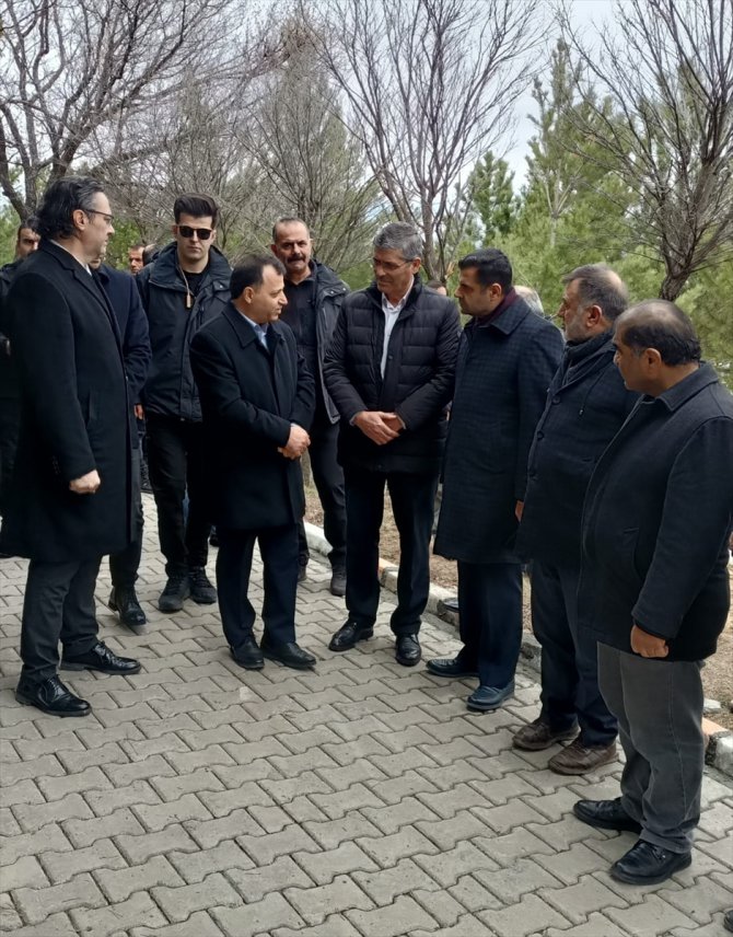 Anayasa Mahkemesi Başkanı Arslan, Sivas'ta cenaze törenine katıldı