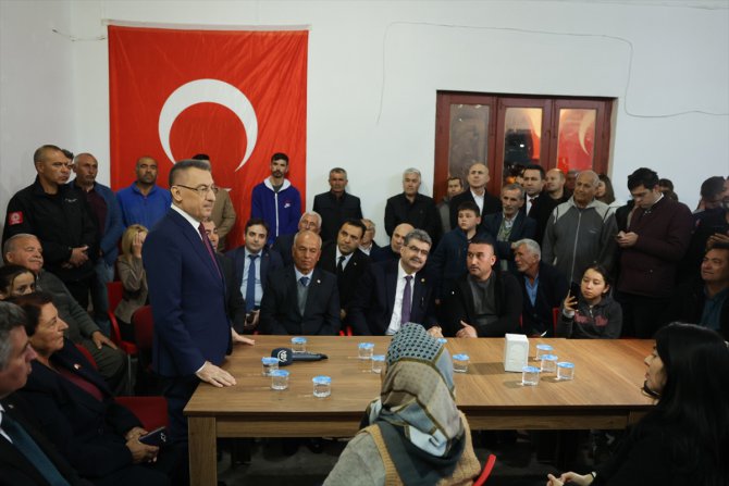 Cumhurbaşkanı Yardımcısı Oktay, Gazimağusa'da Kıbrıslı Türklerle buluştu