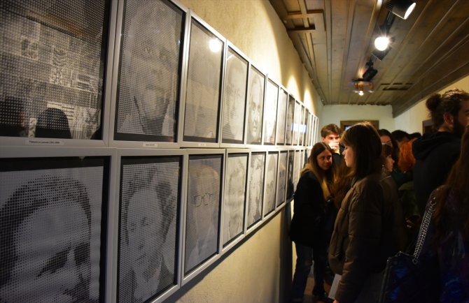 Eskişehir'de mimarlık öğrencilerinin "Şifre" sergisi açıldı