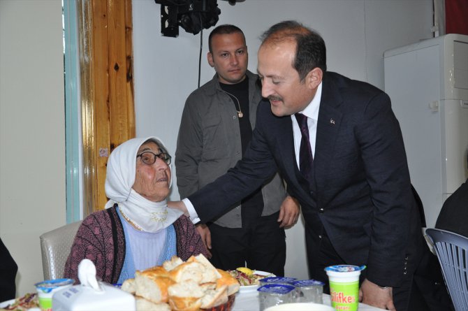 Mersin Valisi Pehlivan şehit aileleri ve gazilerle iftar yaptı