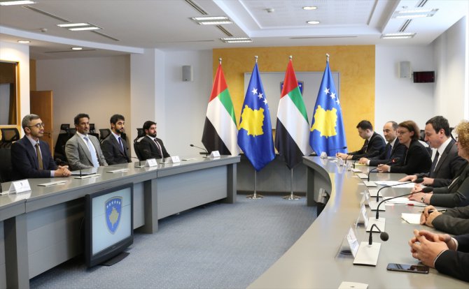 BAE Dışişleri Bakanı Al Nahyan, Kosova Başbakanı Kurti tarafından kabul edildi