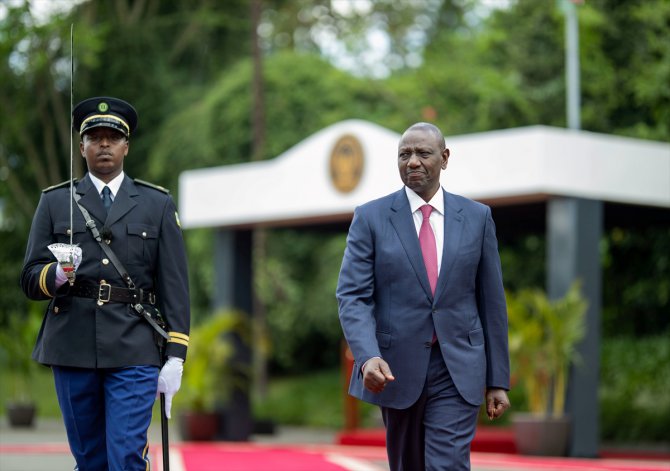 Kenya Devlet Başkanı Ruto, muhalefet lideriyle el sıkışmayacak