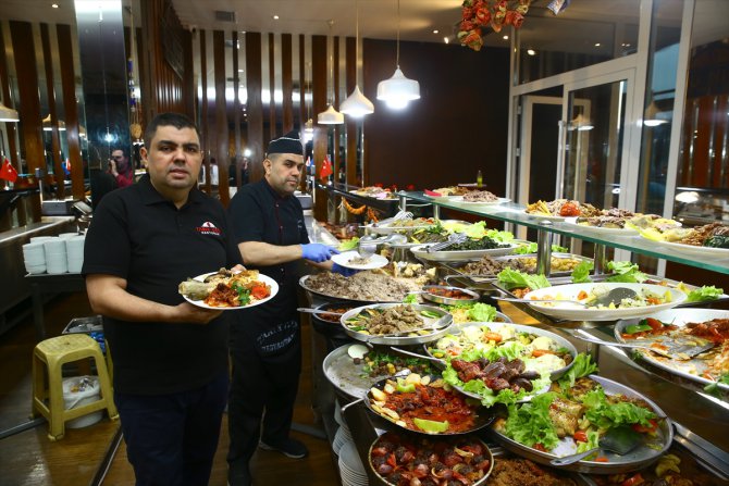 Anadolu'nun eşsiz lezzetleri Azerbaycan'da da iftar sofralarının vazgeçilmezi oluyor