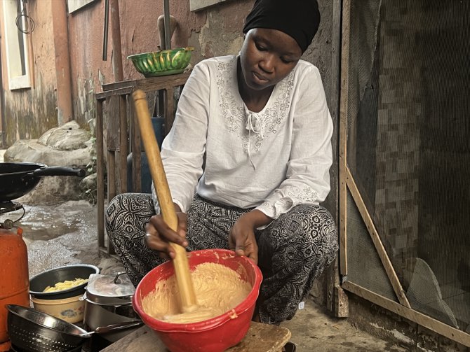 Nijerya'da iftarın vazgeçilmezi "kosai"