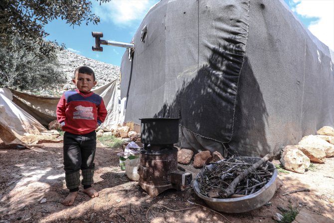 İdlib'de doğal felaketlerin gölgesinde ramazanı karşılayan halk, hayat pahalılığından şikayetçi