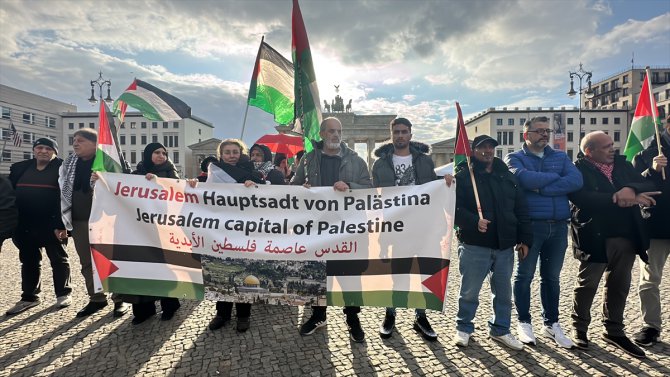 İsrail güçlerinin Mescid-i Aksa baskını Berlin'de protesto edildi