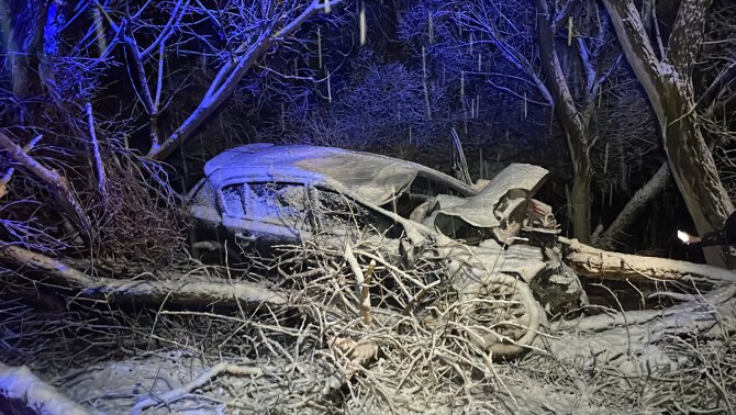Bayburt'ta devrilen otomobildeki 1'i çocuk 3 kişi öldü