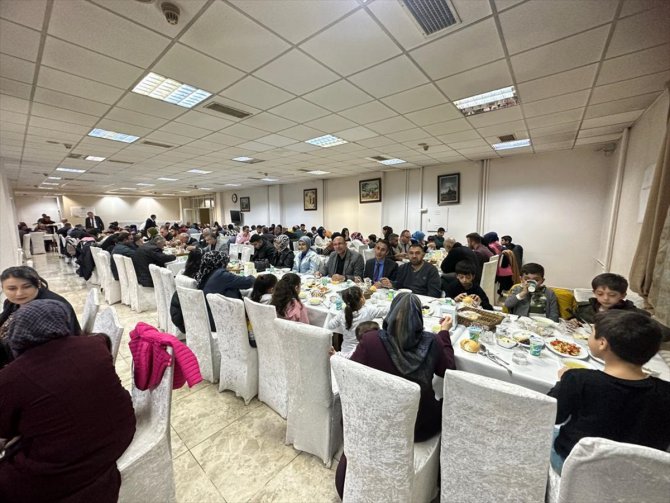 Kars Milli Eğitim Müdürlüğü depremzede öğrencilerle iftar yaptı