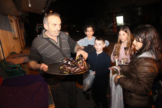 Amasya'da 150 yıllık ramazan geleneği "sepet sallama" sürdürülüyor