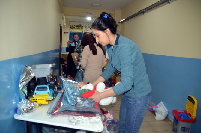 Muş'ta öğretmen ve öğrencilerin topladığı oyuncaklar depremzede çocuklara ulaştırılacak