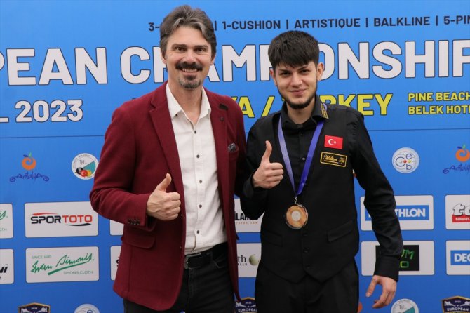 Avrupa Bilardo Şampiyonası'nda milli sporcu Burak Haşhaş altın madalya kazandı