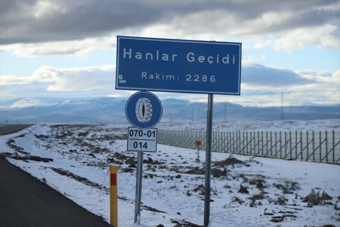 Ardahan, Tunceli ve Kars'ta kar yağışı etkili oldu