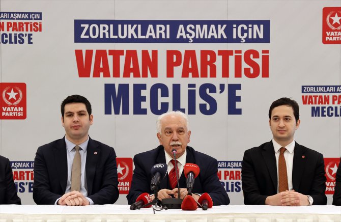 Doğu Perinçek, Vatan Partisinin seçim bildirgesini İstanbul'da açıkladı: