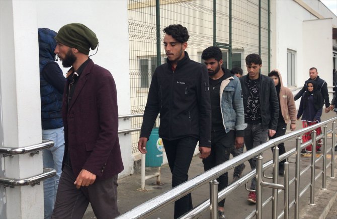 Adana'da 10 düzensiz göçmen yakalandı
