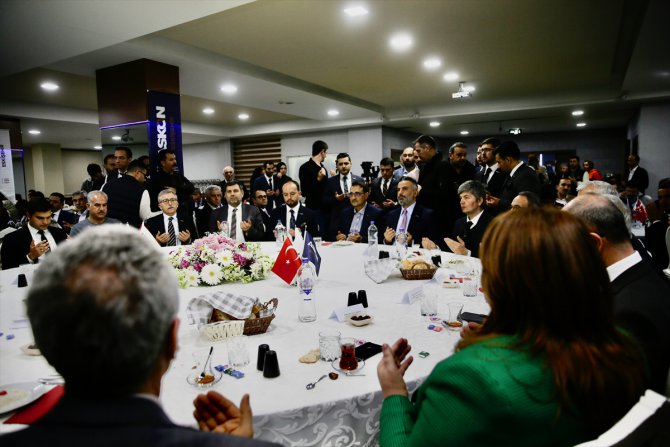 Bakan Dönmez, ASKON Eskişehir Şubesinin iftar programında konuştu: