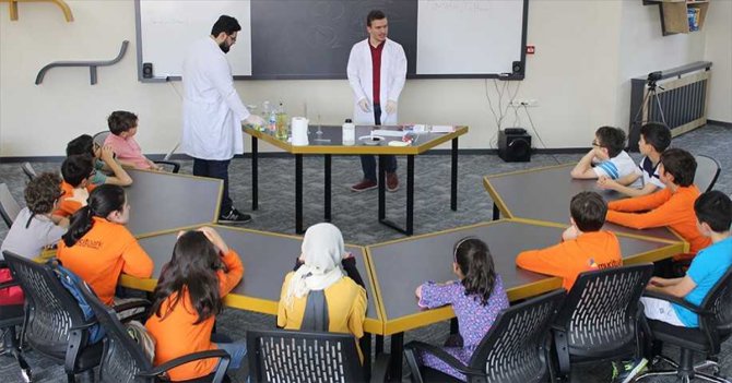 Erzurum'da depremzede çocuklar MUCİTPARK Bilim ve Fikir Atölyesinde eğitim görecek