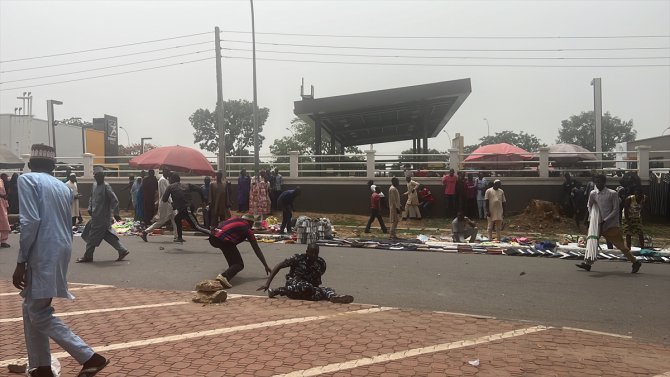 Nijerya'da polis ile Şii grup arasındaki çatışmada 1 kişi öldü