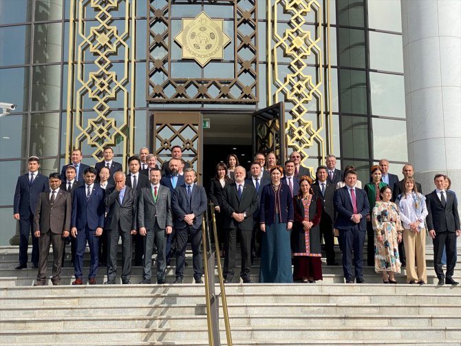 Türkmenistan'da medya forumu düzenlendi